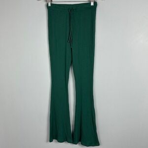 Aritzia Babaton Green Ribbed Kick Flare Time Pants Womens Size Small Modal 90018